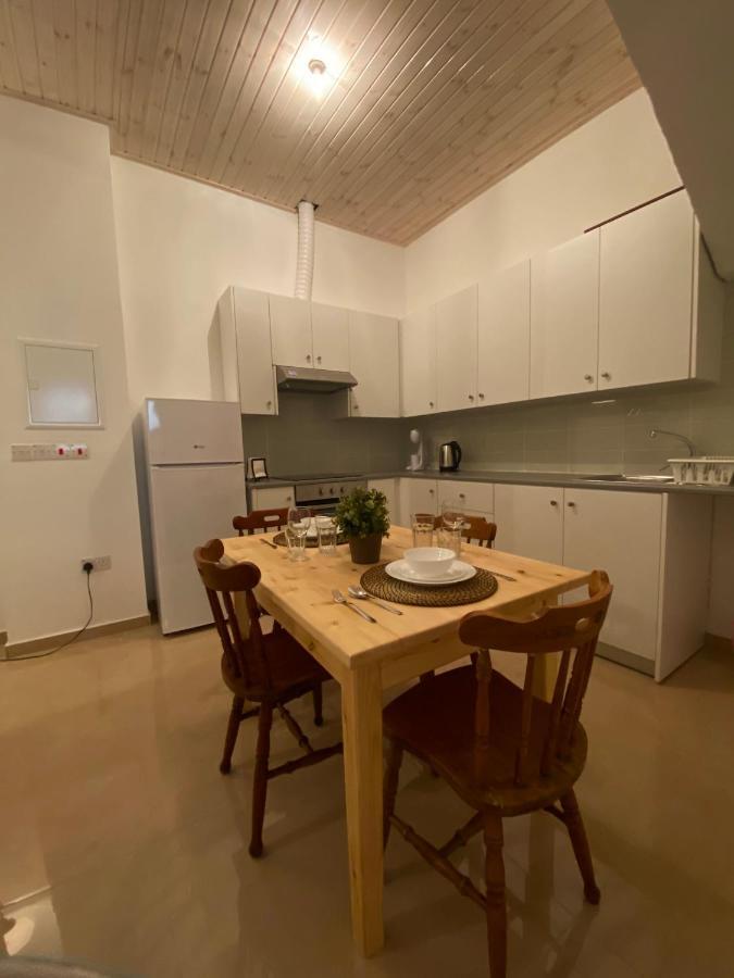 Central Suites Perikleous 53 Down Town Nicosia By Platform 357 Екстериор снимка